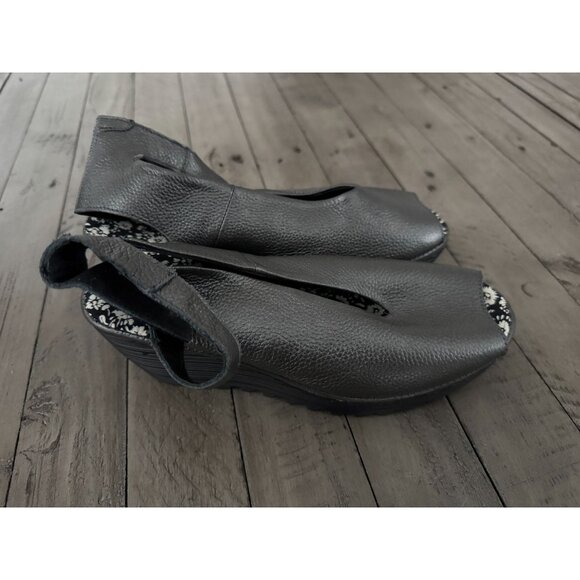 Bernie Mev Women's Mely Sandal Grey Size 8 - Picture 4 of 7